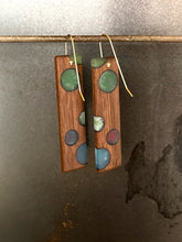 Load image into Gallery viewer, BUBBLES TAB SELECT - Cherry Wood Earrings with Multicolor Resin 2
