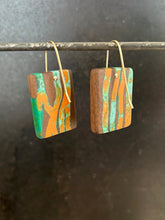 Load image into Gallery viewer, SQUIG TABS - Walnut Wood Earring with Multi-Color Resin 2
