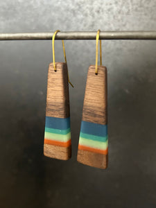 PACIFIC TAIL - Walnut Wood Earrings in Resin Quad Banding
