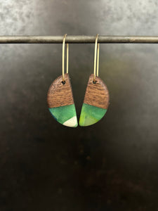 REVERSIBLE HORNS - Walnut Earrings Navy and Sea Green Blended Resin