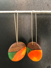 Load image into Gallery viewer, LONG ROUNDER  in black walnut with a sea green and orange crossing blend
