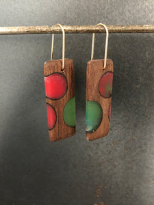 BUBBLES TAB - Walnut Wood Earrings with Beet and Sea Green Resin